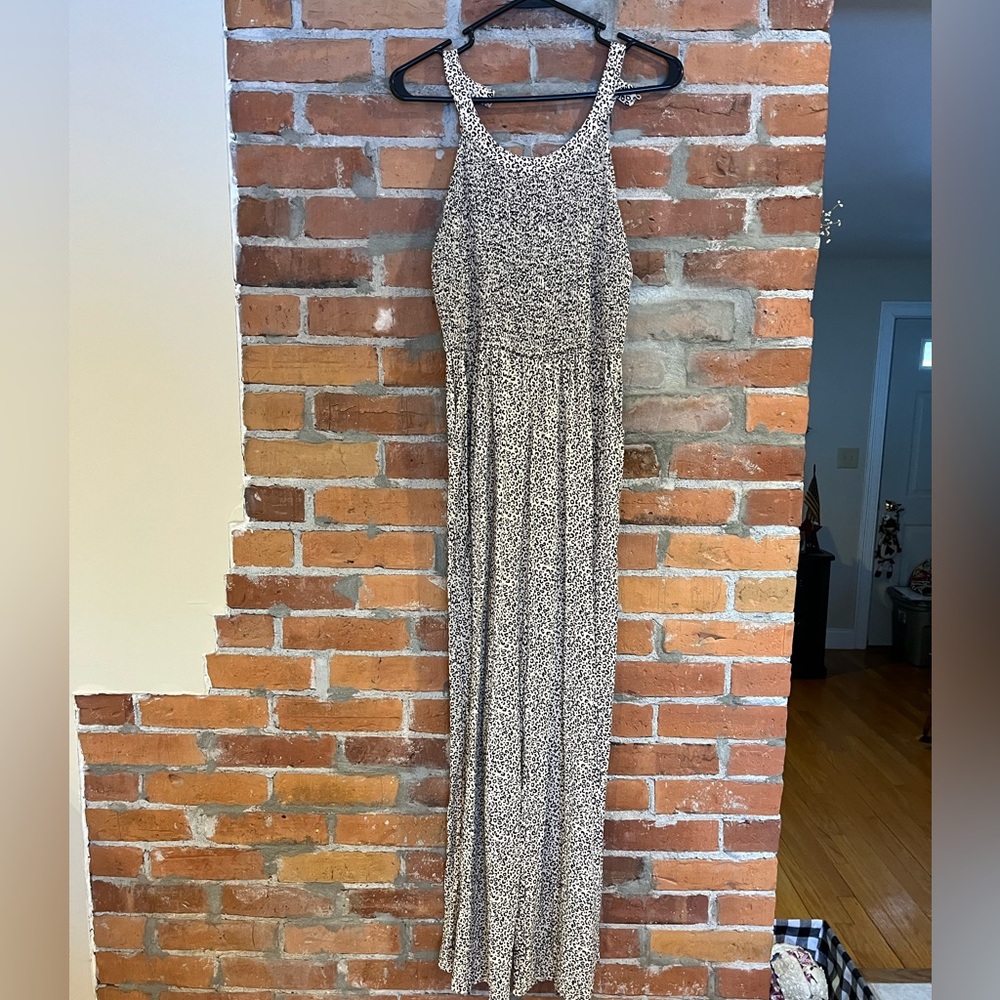 Cheetah Print Jumpsuit
Size Medium